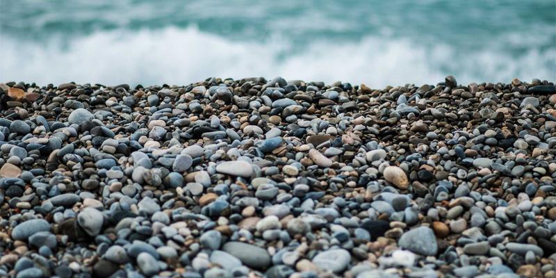 定制皮具的灵魂：深度解析铬鞣与植鞣工艺如何塑造皮革质感与环保性 | 皮革材料指南