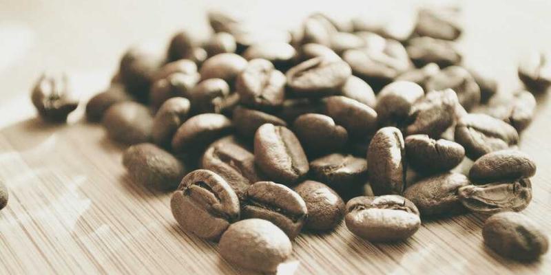 牛皮与羊皮如何征服荒野？揭秘高性能皮革在户外装备中的尖端应用