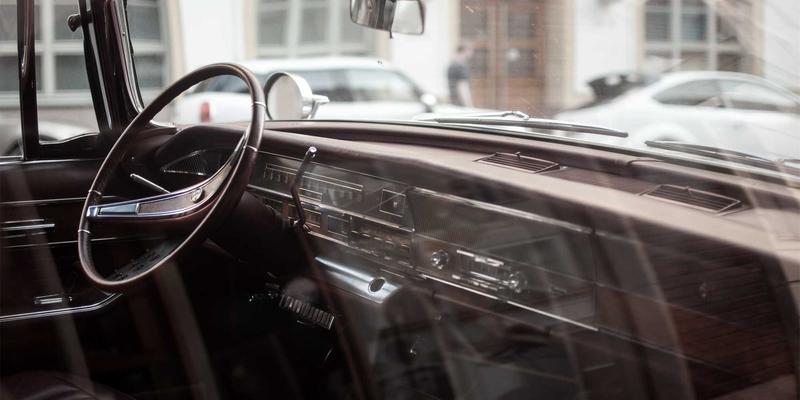 皮革材料全解析:从真皮牛皮到PU皮革的选购与保养技巧