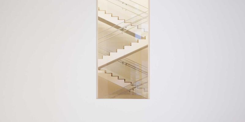 皮革防水防污处理技术全解析：从疏水涂层到Gore-Tex复合材料的创新应用