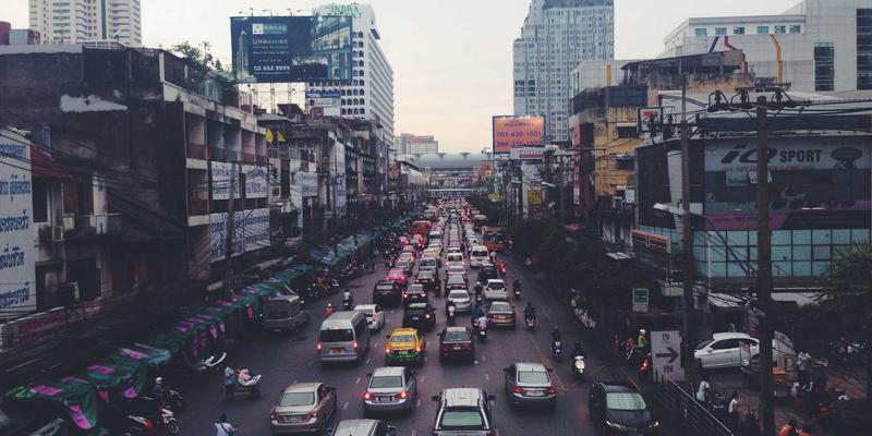 皮革鞣制工艺深度解析：铬鞣、植鞣与醛鞣的性能差异与应用场景